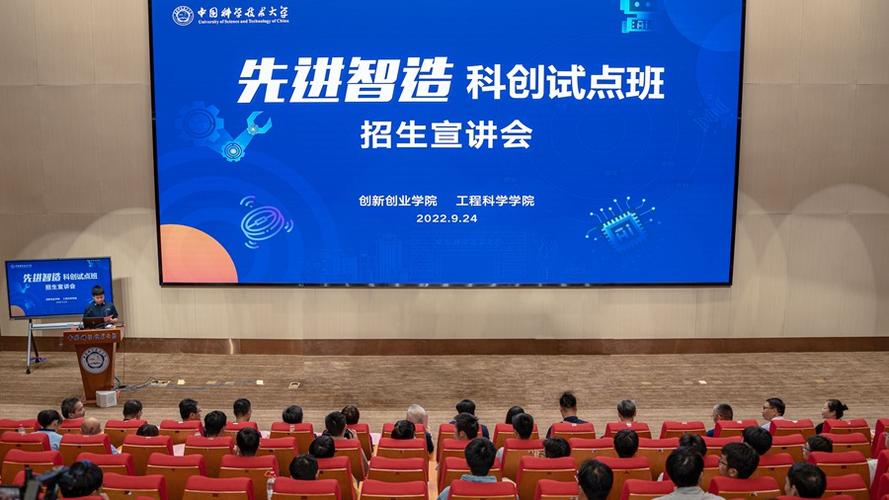 总裁助理谢艳,安徽乾景旅游文化创意有限责任公司董事长赵媚